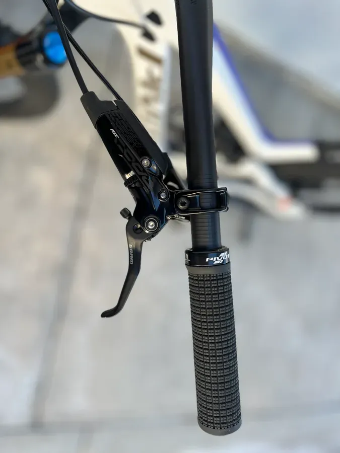 Pivot Firebird PFR 14