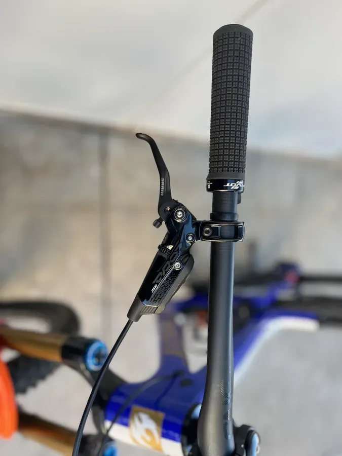 Pivot Firebird PFR 15