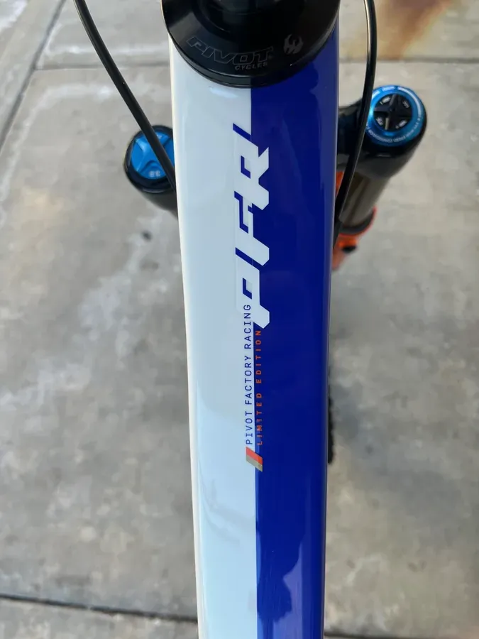 Pivot Firebird PFR 16