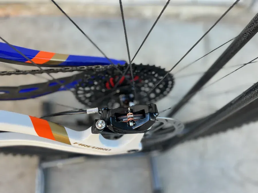 Pivot Firebird PFR 6